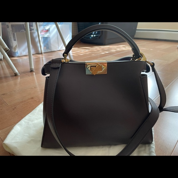 Fendi peekaboo essentially in chocolate brown - Picture 5 of 10